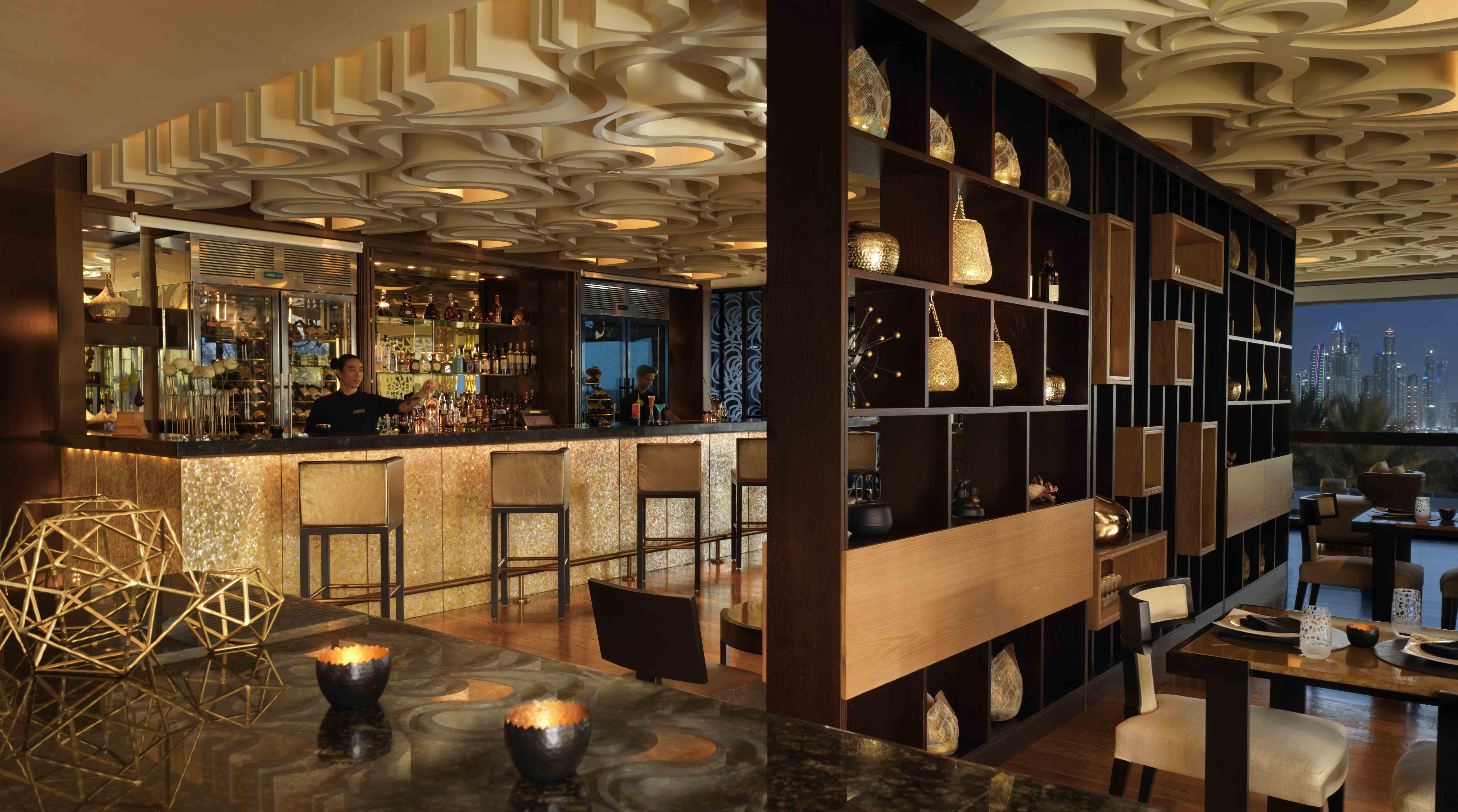 Hotel Fairmont The Palm Dubai Esterno foto The bar at the 101 bar