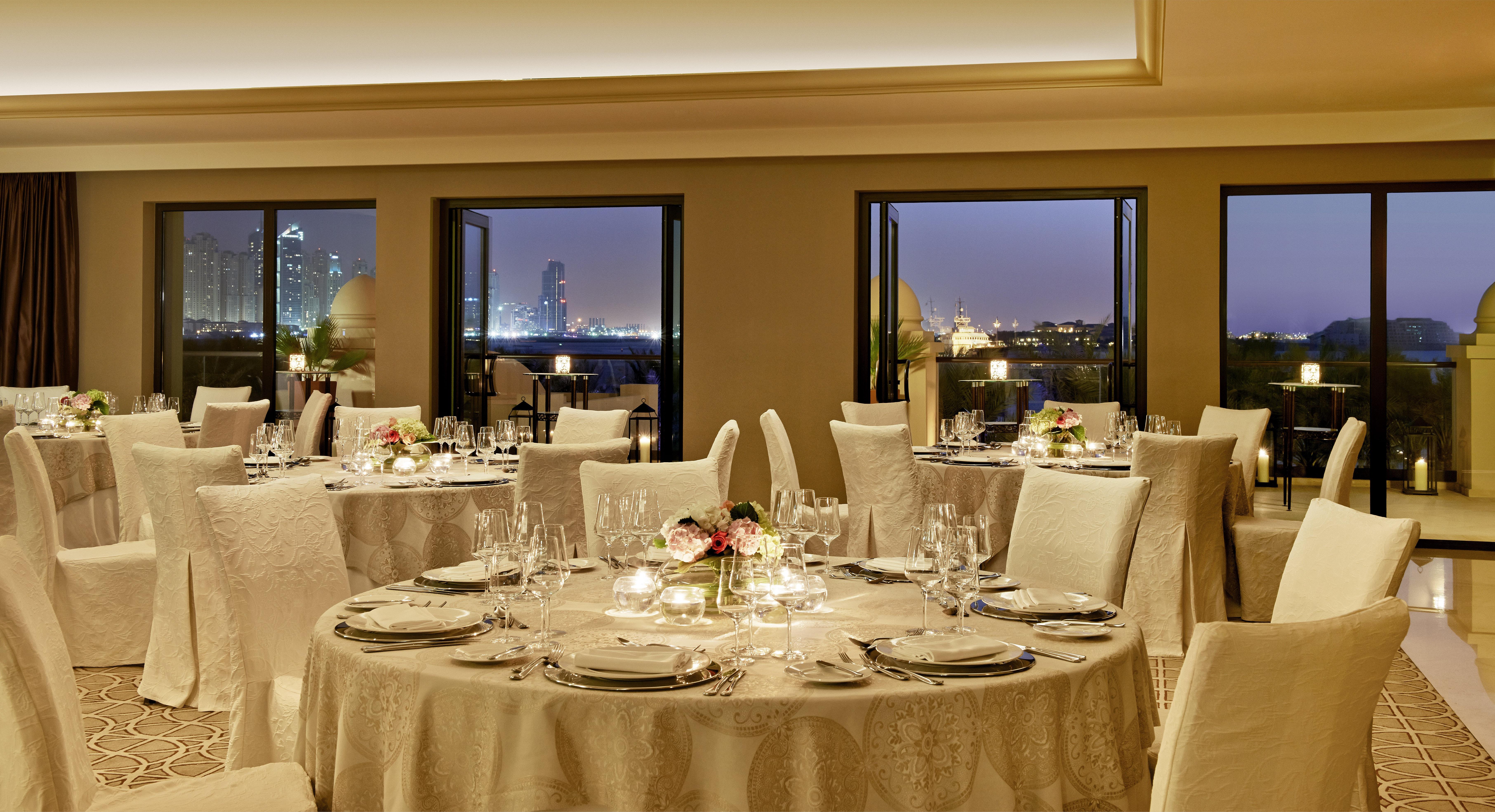 Hotel Fairmont The Palm Dubai Esterno foto The ballroom at the Ritz-Carlton, DIFC